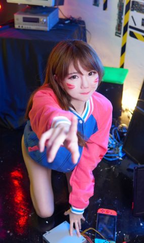 Sally Dorasnow – DVA Gamer Girl[10P]