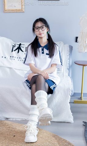 [BoBoSocks袜啵啵]NO.335 甜甜圈-校服、运动鞋、薄黑丝、袜套[154P]