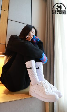 [誉铭传媒]袜足摄影 2021年《07.02赞助定制作品》[90P]