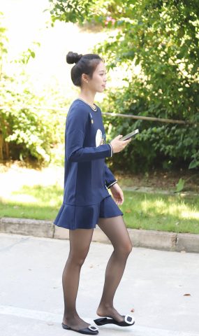 大西瓜爱牙膏-2018 10月活动 模特1（一） 黑丝 (2) [120P]