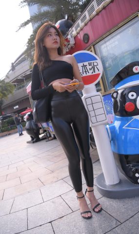 唯美街拍 NO.1080 皮裤-热情未改 (2) [84P]