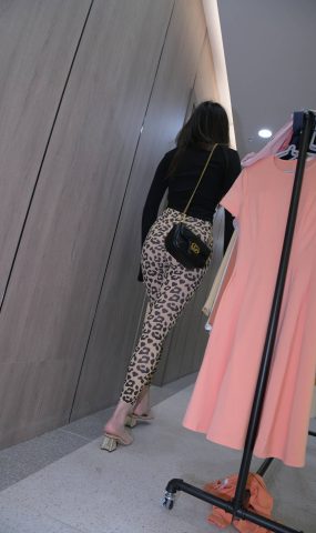 唯美街拍 NO.209 圆润翘臀仅身豹纹（一） [100P]