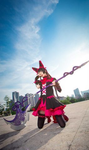 微博小解解@浅野菌子 GATE奇幻自卫队 罗莉·麦丘利 在现浏览