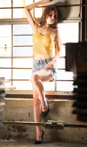 唯美街拍 NO.063 Debby Chiu 露肚牛仔短褲高跟美腿 [53P]