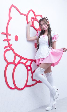 唯美街拍 NO.073 小雪 女僕裝膝上白絲高跟美腿 [147P]