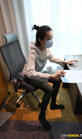 [ROSI艺XUE妹]2020.07.04 NO.145[77P]