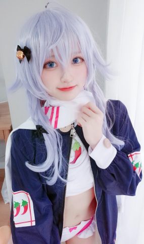 千阳(ちよ)  – 狗妈cos(七奈神乐)[16P]