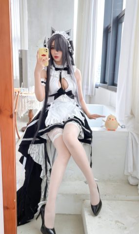 轩萧學姐  – 碧蓝航线 奥古斯特女仆[59P]