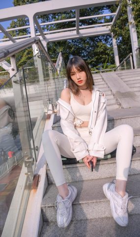 唯美街拍 NO.1103 白色瑜伽裤美女 (5) [76P]