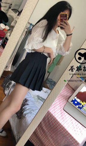 [誉铭传媒]袜足摄影 2019年 NO.068[105P]