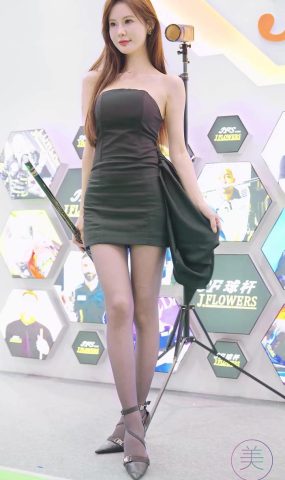 NO.1070 2024 广州国际台球展车模网荭随拍 01[20P]