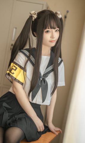 桃良阿宅 – 教室jk [33P]