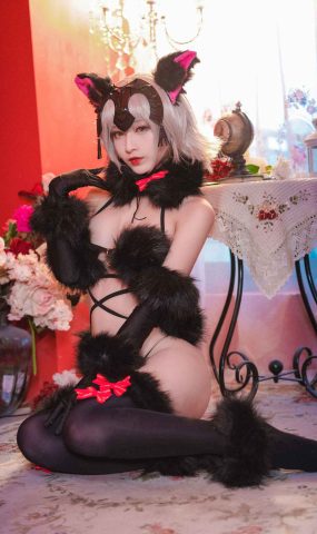 人气动漫Coser@铁板烧鬼舞 黑贞花魁2 在现浏览