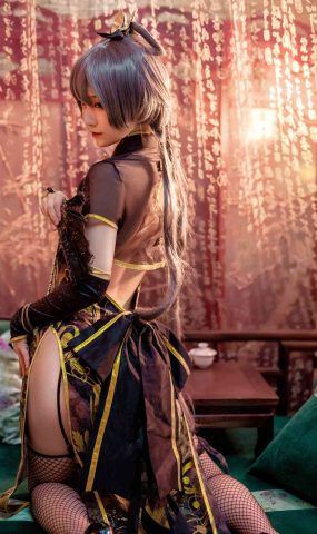 人气动漫Coser@铁板烧鬼舞 洛天依 在现浏览