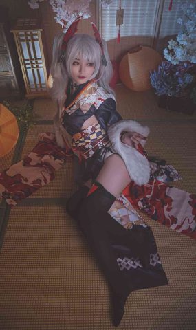 人气动漫Coser@铁板烧鬼舞 欧根亲王 在现浏览