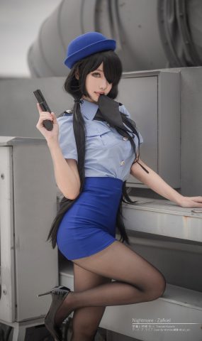 Momoko葵葵 – 狂三 女警[20P]