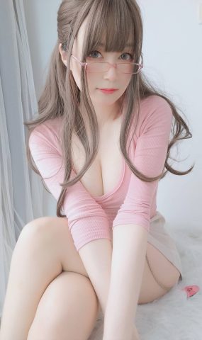 白银81 – 下班后的甜美后辈 [106P]