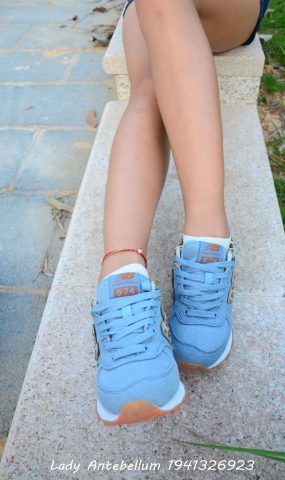 [战前女神] 美腿镁足精品摄影套图 032 (2) [55P]