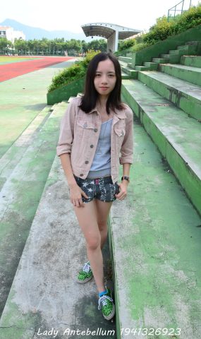 [戰前女神] 美腿鎂足精品攝影套圖 033 (1) [64P]