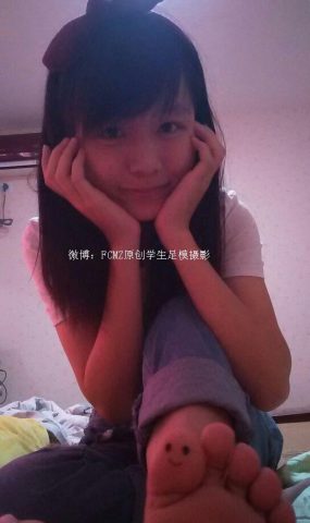 [FCMZ原创学生足模摄影 No.027 乐花 [98P]