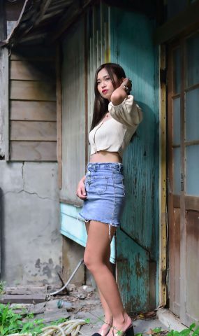 唯美街拍 NO.084 許筱真 牛仔短裙高跟美腿 [73P]