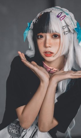 疯猫ss  – 雀斑少女[12P]