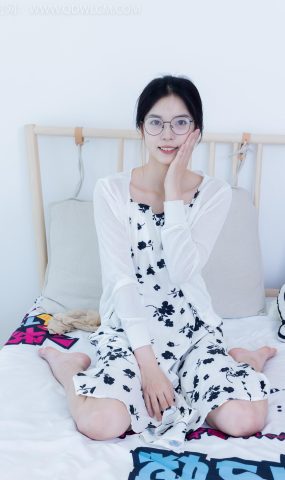 勿恋传媒 NO.2063 茯苓-有你的季节[150P]