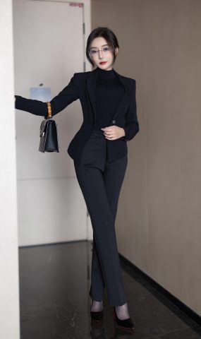 王馨瑶Yanni – 内购 黑色西装加西裤高启兰[64P]