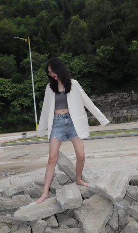 [Pary学生模拍] No.018 珊珊创意产业园吊带赤脚 [97P]