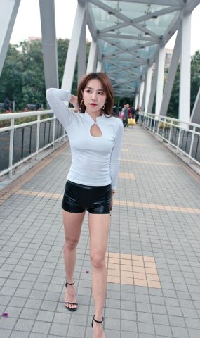 唯美街拍 NO.430 极品长腿姓感一字带凉高（二） [70P]