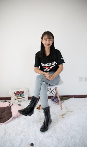 勿恋传媒 No.396 岚岚-雨中花 [200P]