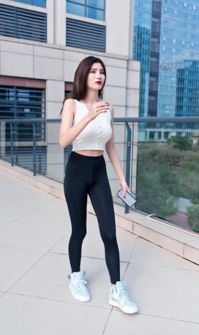 唯美街拍 NO.433 身材超好的户外运动美女（一） [85P]