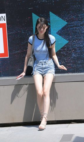 唯美街拍 NO.735 蓝色牛仔热裤美女（3） [98P]