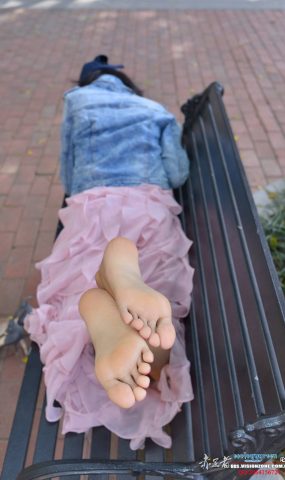 Ecologygreen摄影作品 NO.082 桐桐修长白N的玉足（下集）[47P]