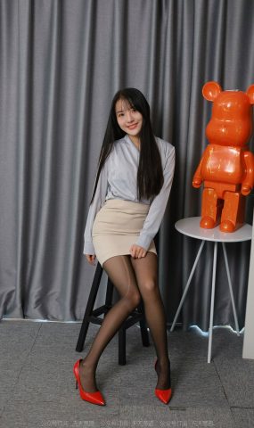 [IESS异思趣向] 2022.09.22 丝享家1215：婉萍《暗里着迷》[81P]