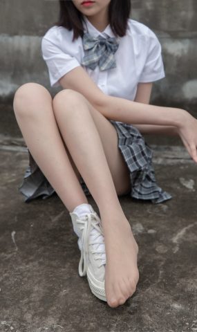 [MSLASS]梦丝女神 – 子然 天台JK [31P]