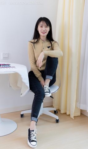 勿恋传媒 NO.2033 菜菜-熟悉的面孔[160P]