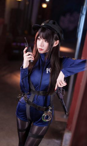 香草喵露露 – 十一月舰长 女警[37P]