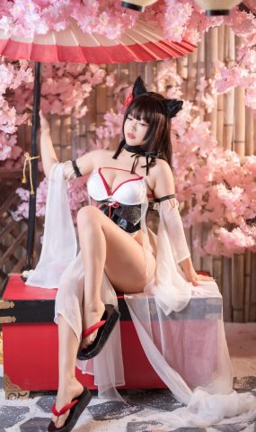 白烨 – 湿身天诚泳装[37P]