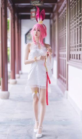 网荭Coser@木绵绵OwO 八重樱cos 在现浏览