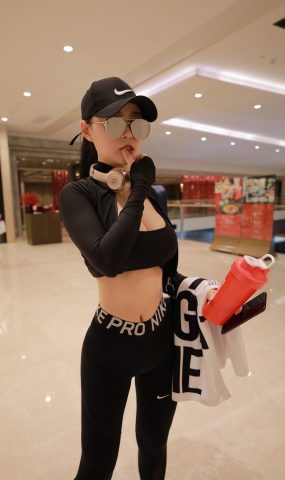 唯美街拍 NO.561 左公子姓感的黑色瑜伽裤（2） [39P]