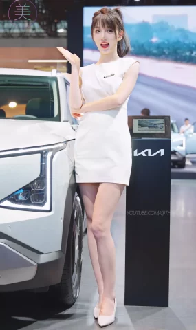 NO.0474 2023 广州车展 Racing Model 车模抖音网荭随拍22[20P]