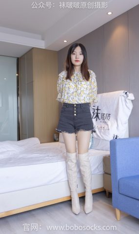 [BoBoSocks袜啵啵]NO.136 小甜豆-高跟长靴、白棉袜、裸足 (1) [100P]