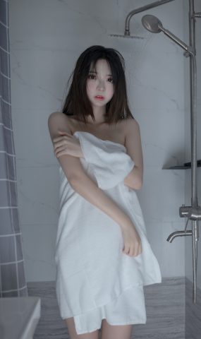 疯猫ss  – 思绪之浴室[30P]