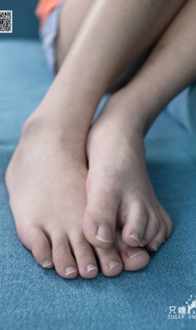 [只糖棉袜] NO.067 小伊 记忆里的马尾辫 在现浏览