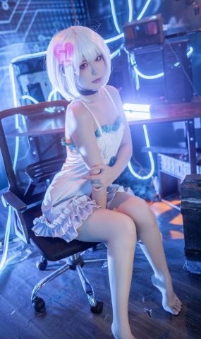 Quan冉有点饿  珀尔诺 [11P]