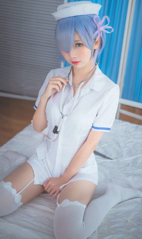 网荭Coser@面饼仙儿 蕾姆 在现浏览