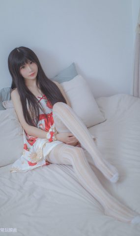 兔玩映画 B029 草莓小裙子 在现浏览