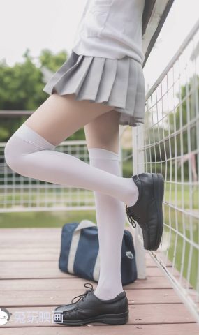 兔玩映画 B050 灰色天空 在现浏览