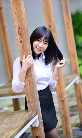 唯美街拍 NO.025 塔塔醬 OL黑絲美腿 [53P]